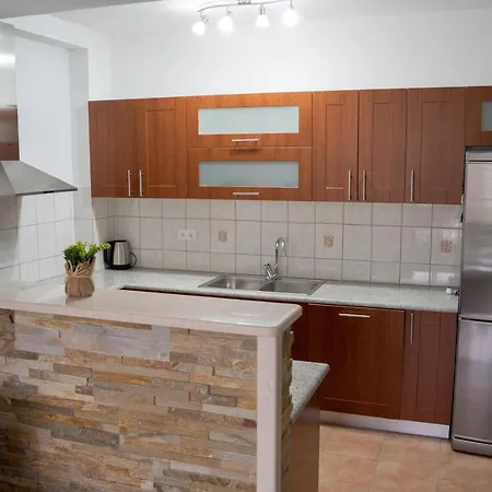 Apartment Center An *